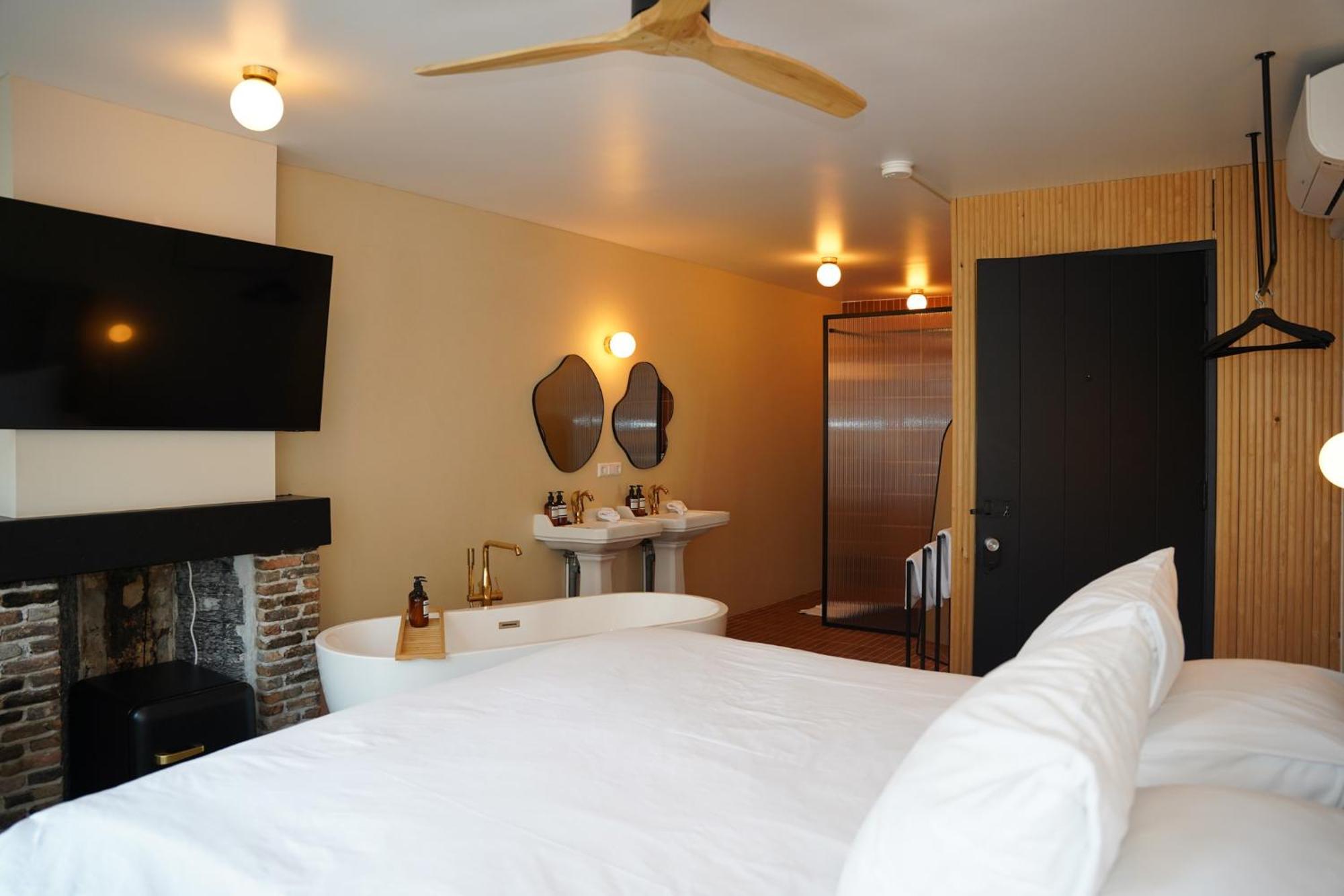 Boutique Hotel Johannes Делфт Экстерьер фото