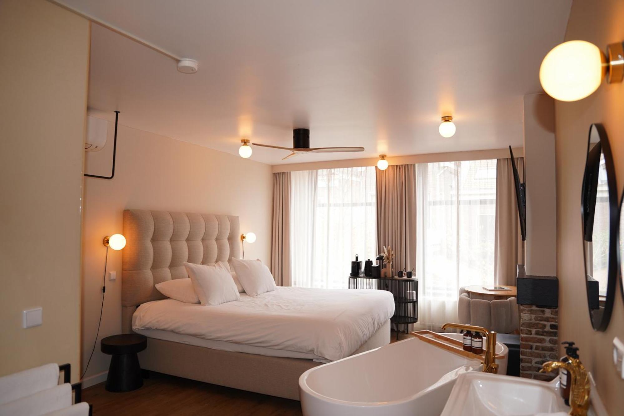 Boutique Hotel Johannes Делфт Экстерьер фото